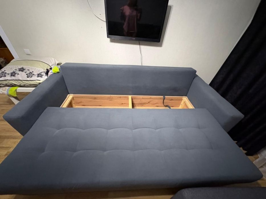 Новый диван в идиальном состоянии