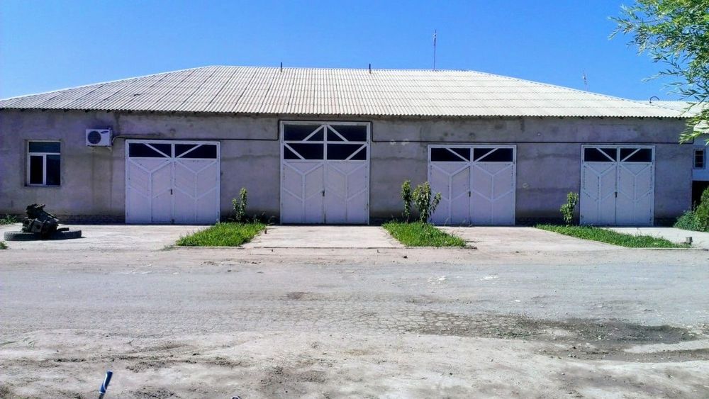 Darvozalar sklad yoki garaj uchun