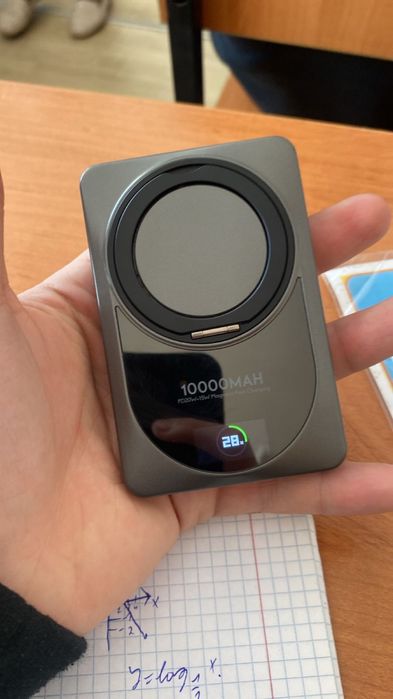 Продам повербанк 10к мАч