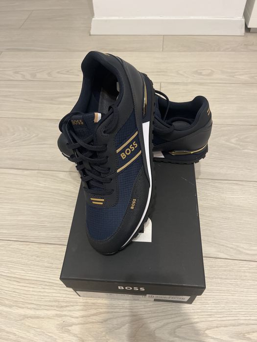 Vand adidasi Boss Parkour marimea 42