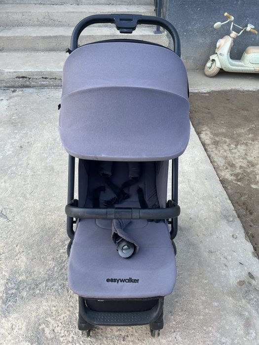 Продам детскую прогулочную коляску Easywalker Milley 2