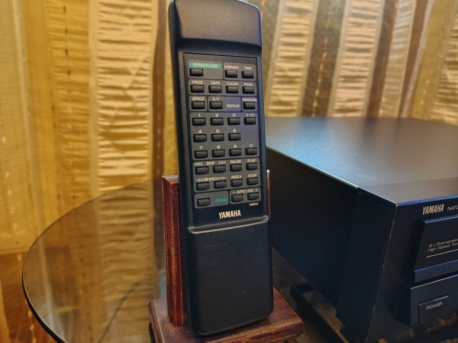 Yamaha cdx 810 telecomanda