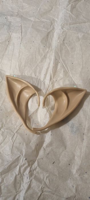 Urechi de elf din silicon de diverse culori