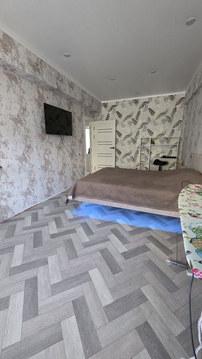 Продам квартиру в центре.