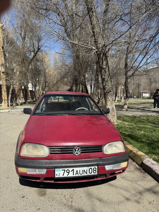 Продаю Гольф 3   1.8 автомат