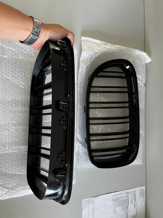 Grile Duble M Negru Lucios BMW Seria 7, F01 F02 F03 F04 2009 - 2015