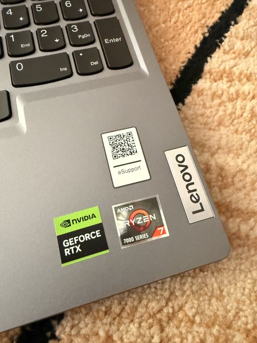 Laptop gaming Lenovo LOQ