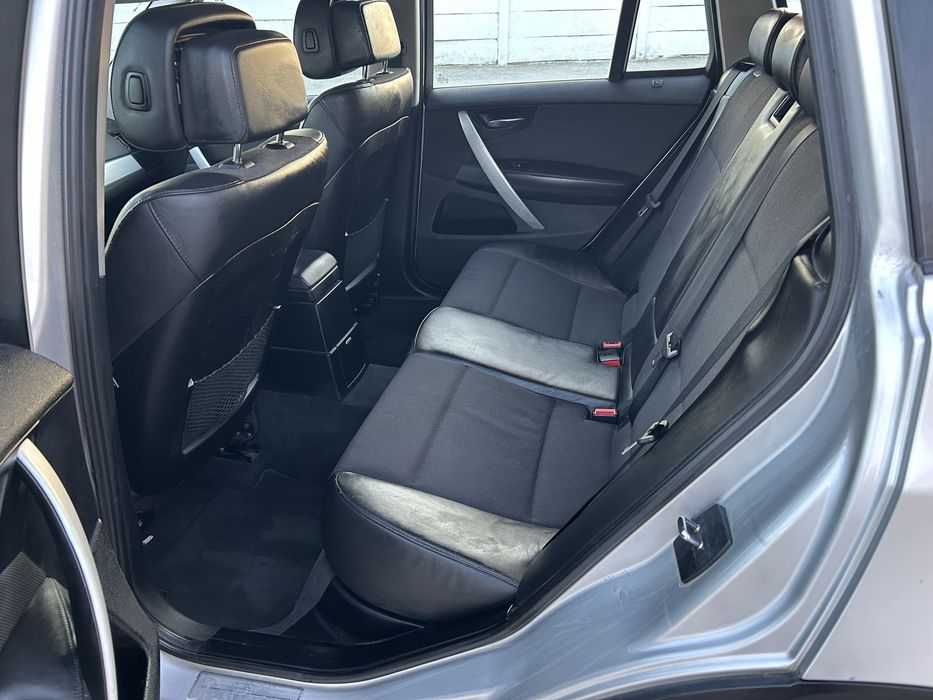 Vand Bmw X3 2.0 Diesel , An 2008 cutie Automata