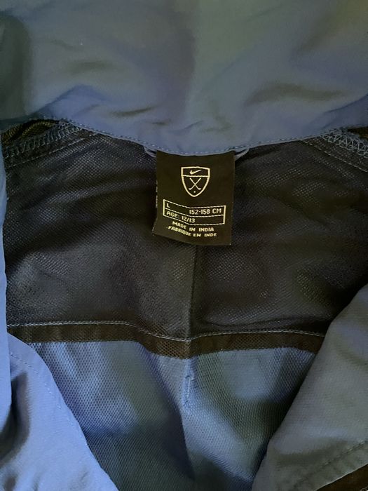 Летен анурак Nike със свалящи се ръкави