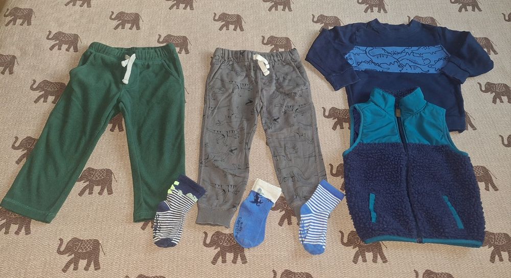 Лот на "Carter's" за момче- размер 2-3 год.
