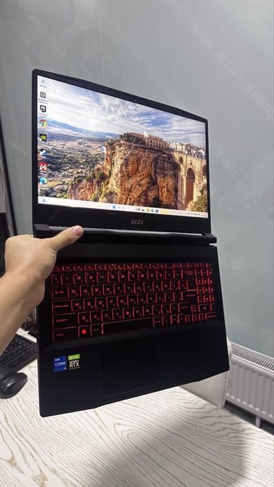 MSI katana в хорошем состаяние