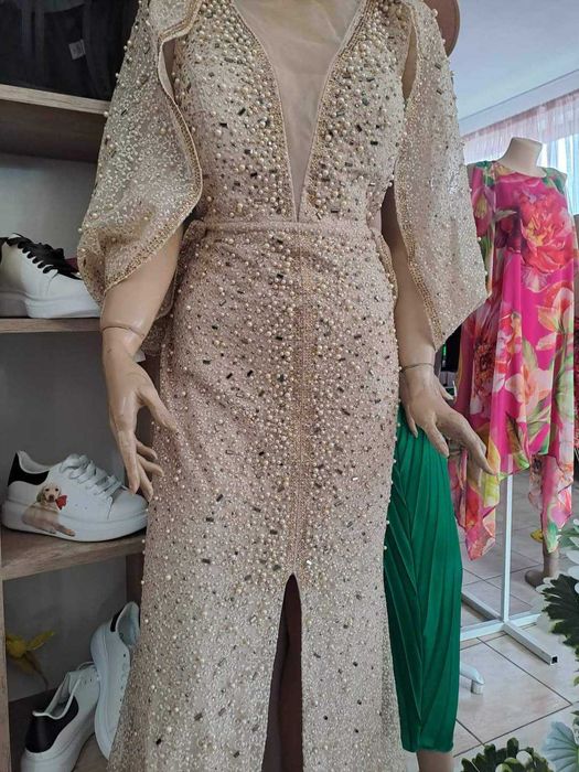 Rochie lunga de seara.