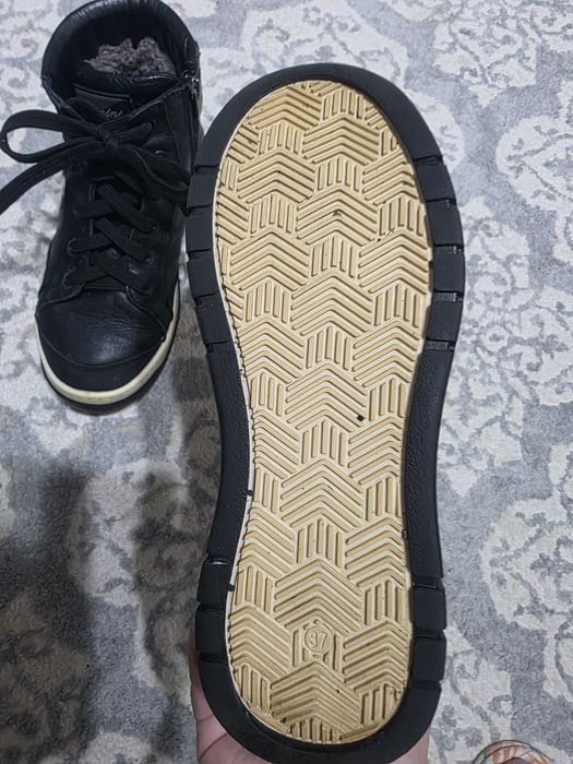 Подростковые  сапоги зима 37 р