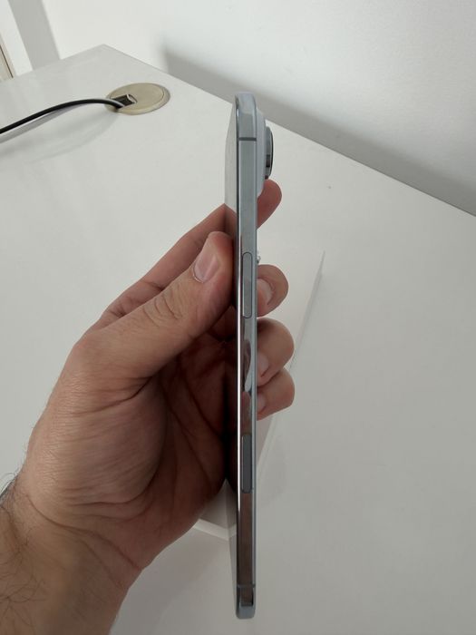 iPhone Air Sky Blue 256GB | Garanție Apple | Stare impecabilă