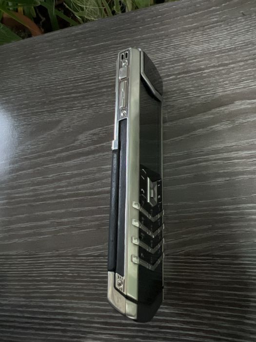 Vertu Signature S