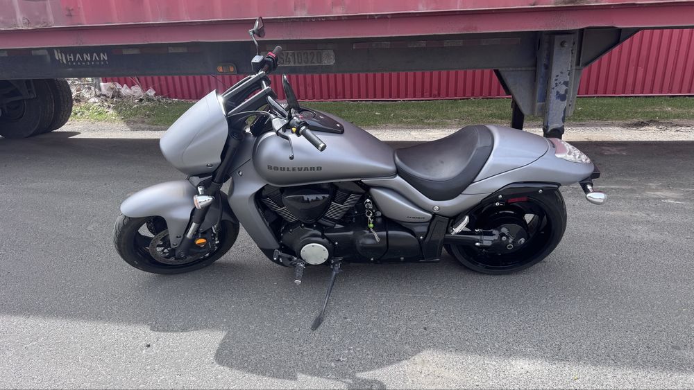 Suzuki intruder M109r