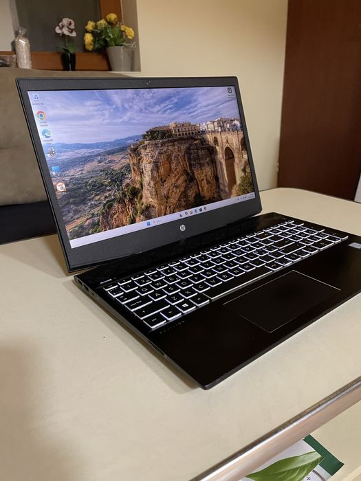 Laptop Gaming HP Omen, GTX 1050Ti, 16gb ram, i5-8300H, ssd