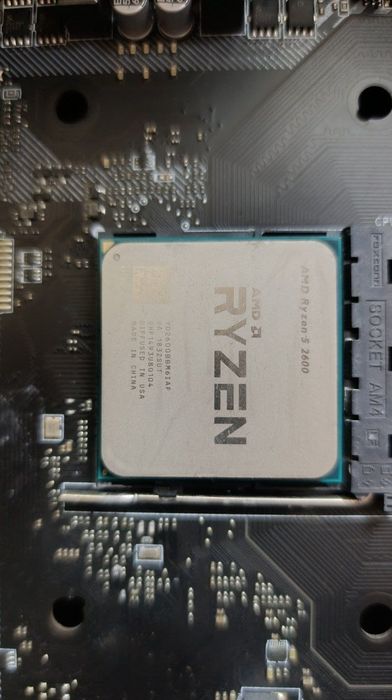 Ryzen 5 2600 MSI B450 Mortar ARGB DeepCool 600w XTech Rgb
В комплекте:
