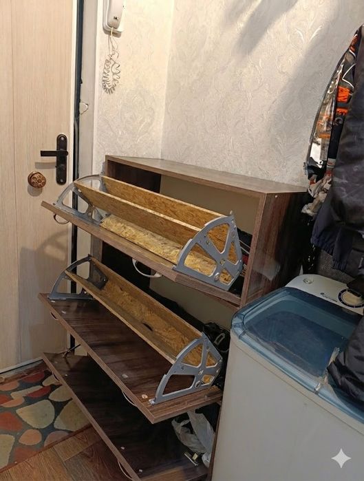 Продается прихожая в отличном состояний