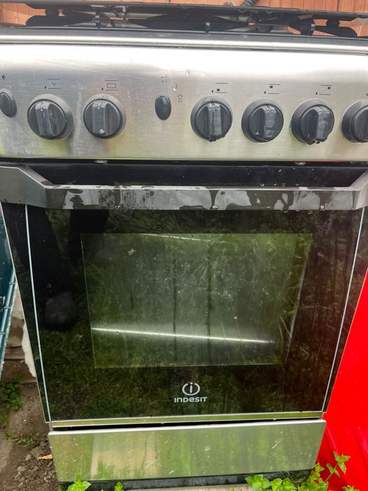 Aragaz Indesit in stare foarte buna