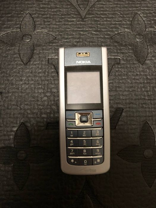 Assalom alekum Telefon Sotiladi Original Nokia 6235i