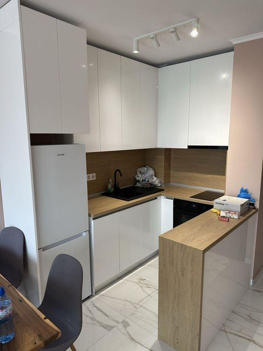 Дава се под наем Двустаен апартамент в София, Студентски град - 65 кв.м за 675 € - Снимка #2