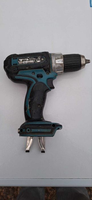Винтоверт Makita BDF442