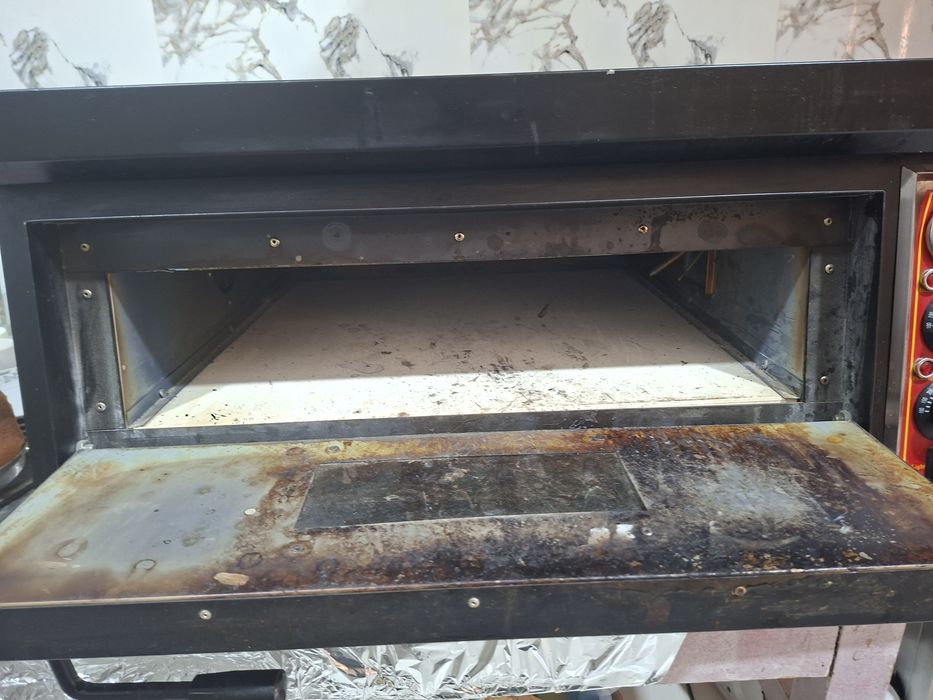 Холодильник және пицца печ фритюрница