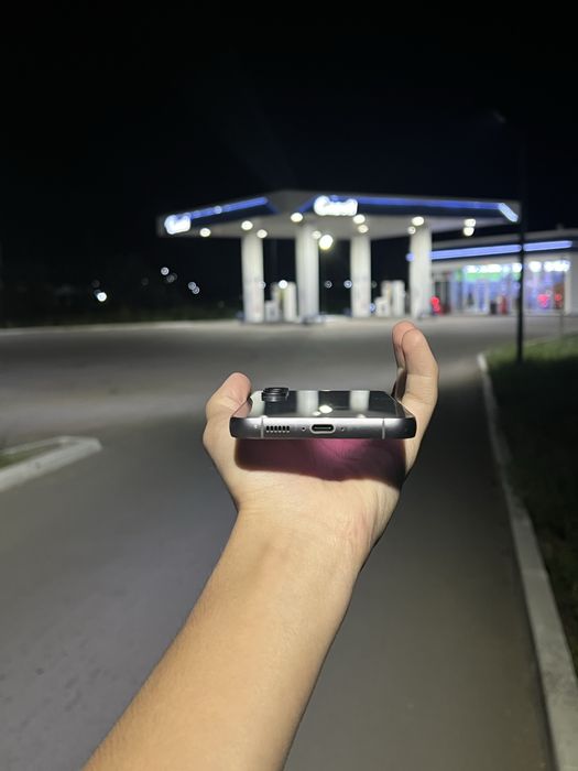 Продаю Samsung s23 fe