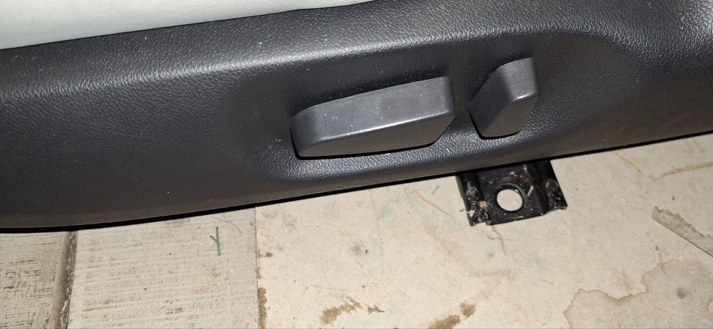 Продава се кожен салон за мазда6 2008 - 2013