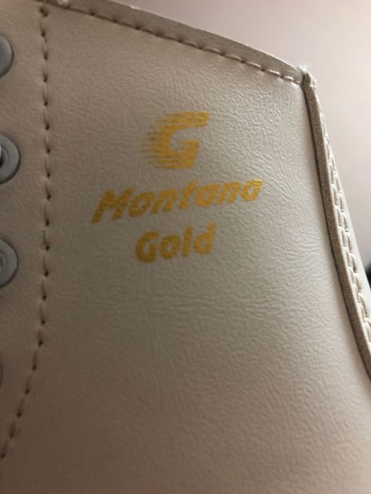 Коньки полу профессиональные