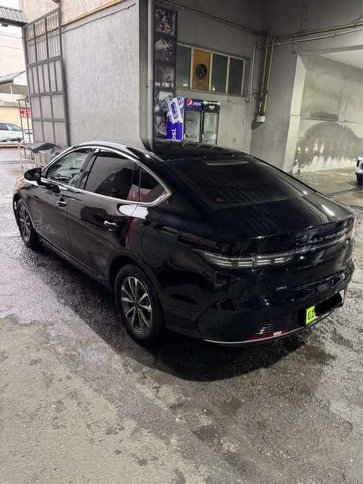 BYD Chazor DM-i luxe 2024-25 srochna sotiladi