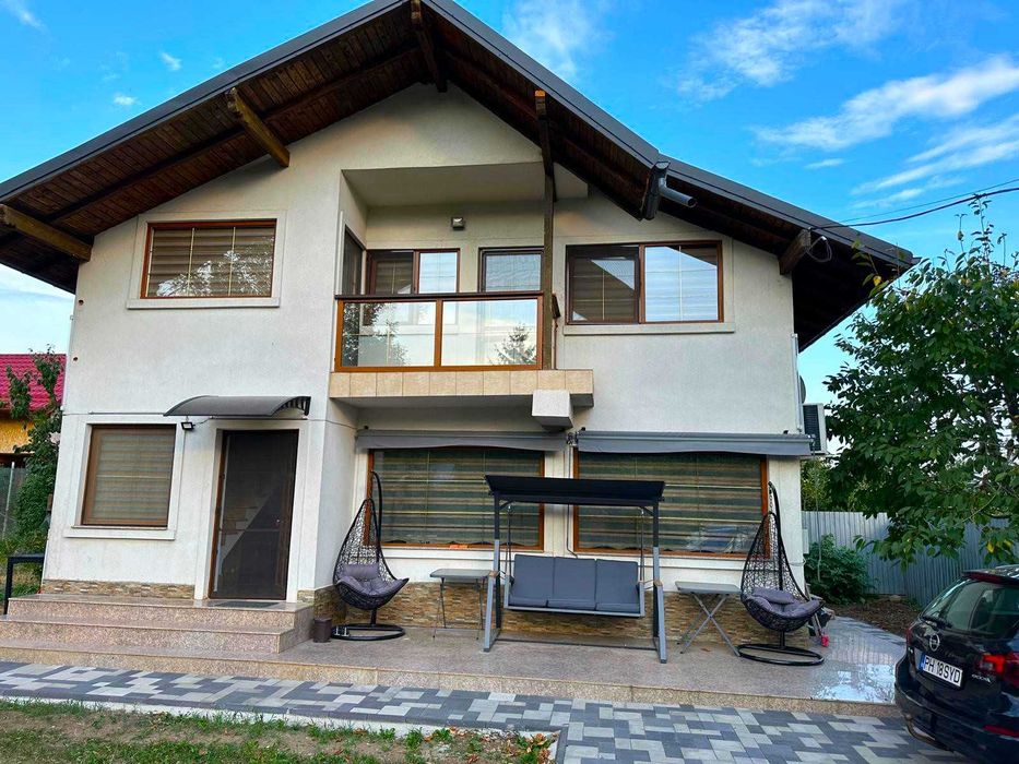 VILĂ de inchiriat în regim Hotelier - CHRIS MOUNTAIN RETREAT