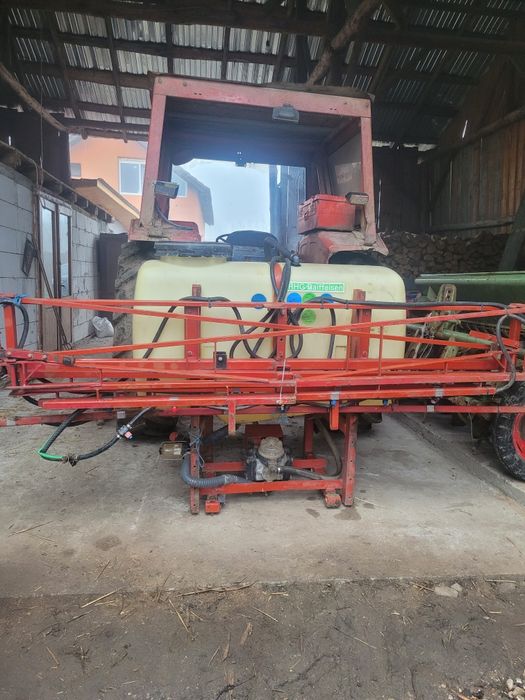 Vând tractor și utilaje!!!