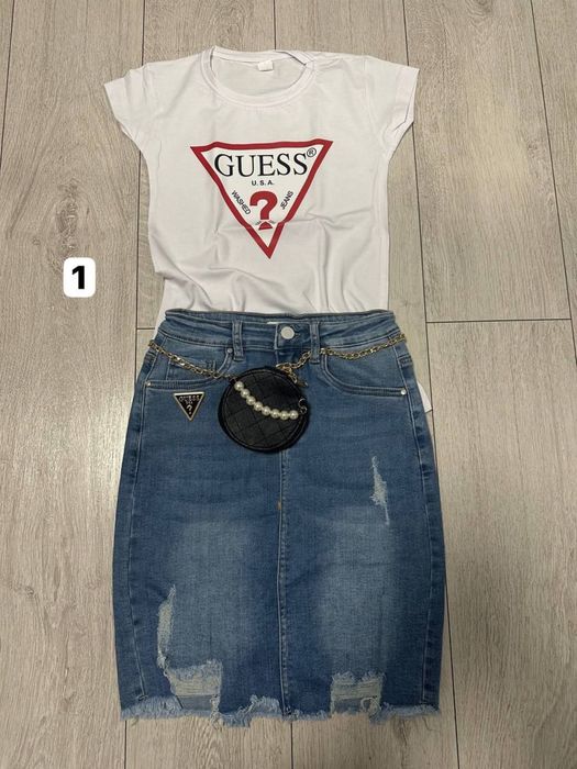 Set dama fusta si tricou