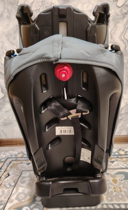 Продам детское автомобильное кресло