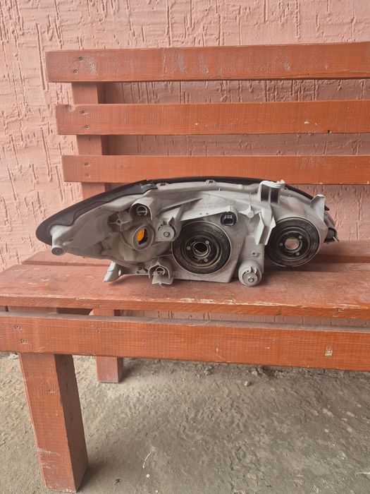 Фара от Тойота камри 30 Европа