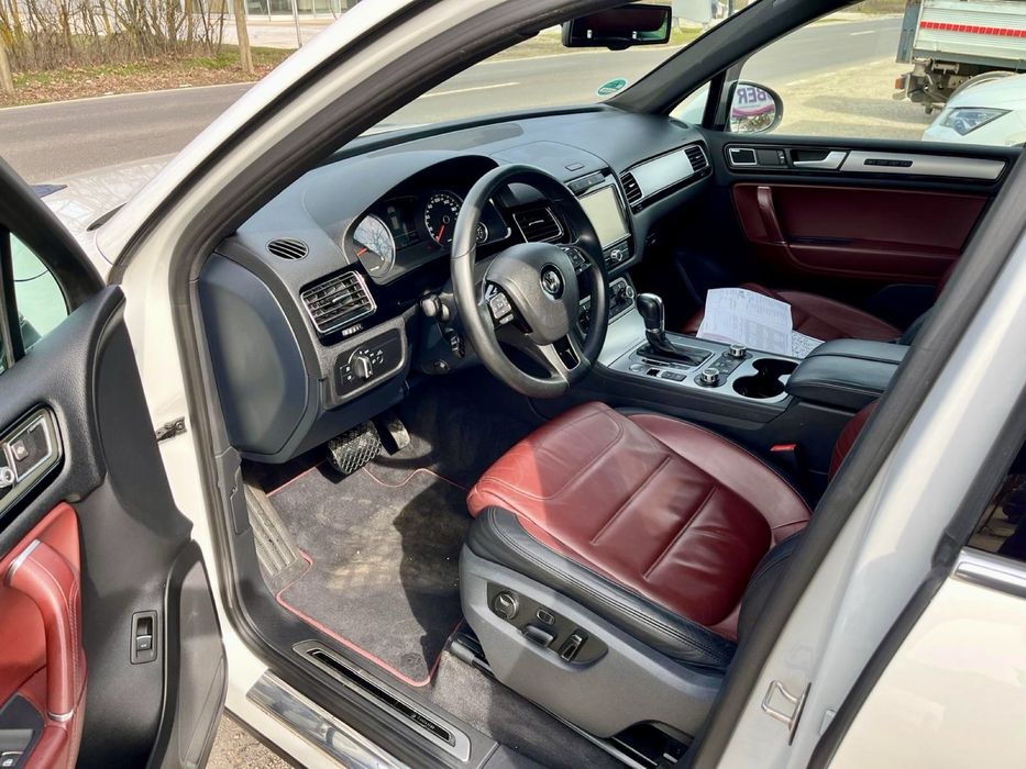 Volkswagen Touareg / Model Exclusive