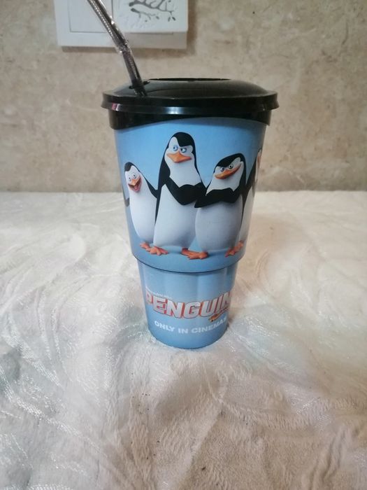 Фен чаша,, Пингвините от Мадагаскар,, - пластмаса за многокр. употреба