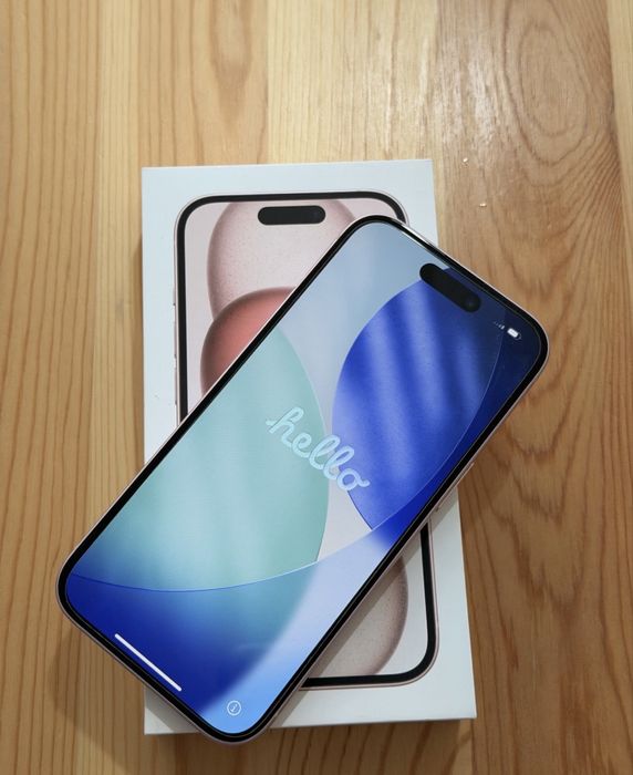 Vand Iphone 15 Pink