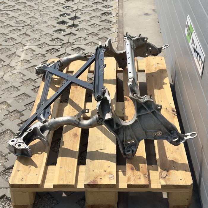 Преден мост AUDI Q5 SQ5 8R 8R0399315J 8K1399345C
