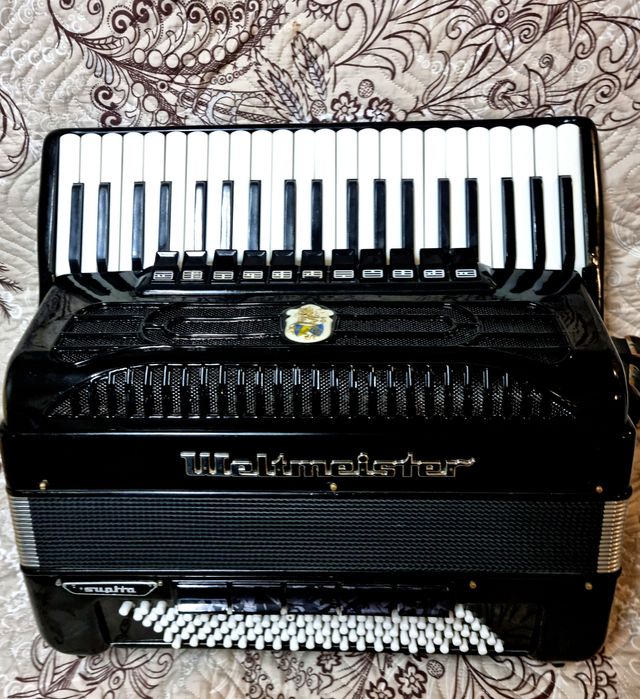 Acordeon Weltmeister Supita seria 11000