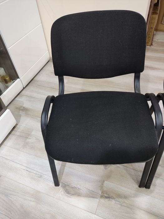 Посетителски столове