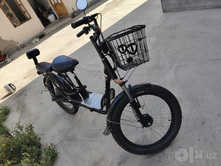 Veloskuter akumulyatori yo'q