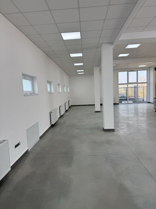 Cladire multifunctionala: Depozit/Showroom/Birouri/Productie - 500mp