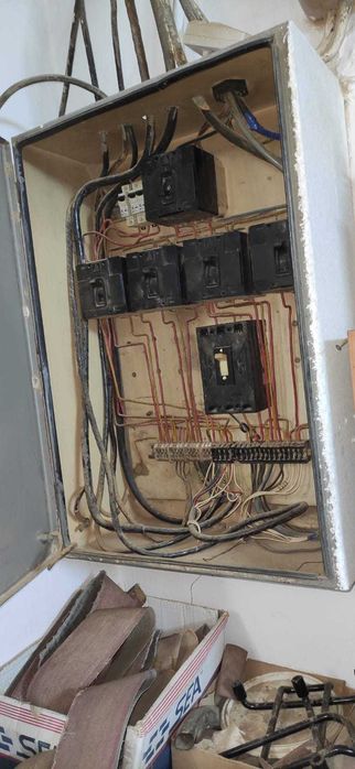 Vand masini de tamplarie second hand