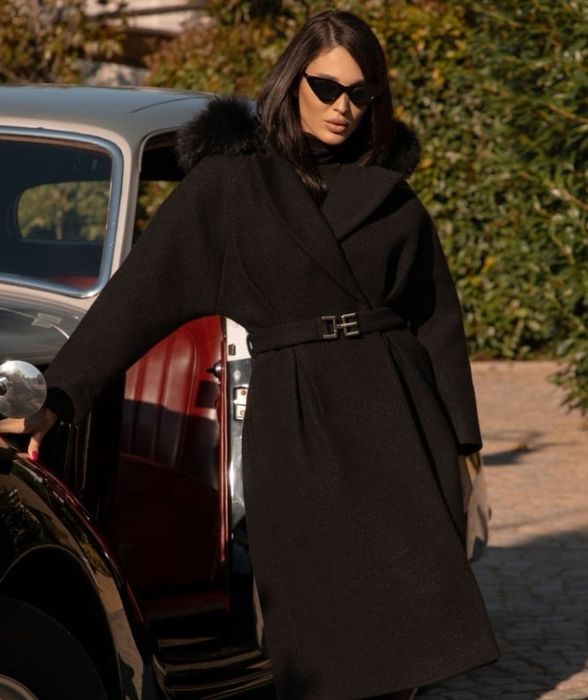 Прекрасно палто CHRISTINE в кафяв цвят