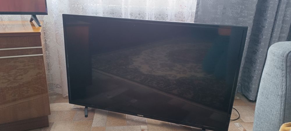 Телевизор Harper на запчасти