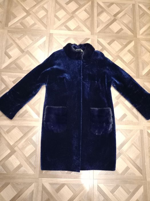 Мутоновая  шуба р-р  50