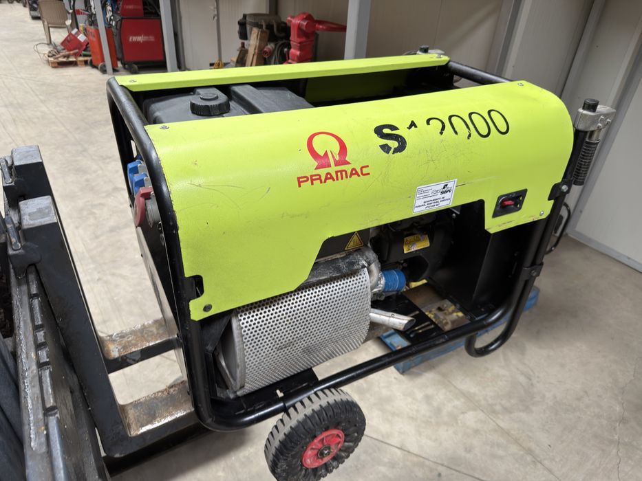 Generator de curent Pramac s12000 / 380v / motor Honda GX 630